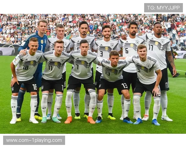 德国足球十号球星是谁 他的历史成就和影响力解析